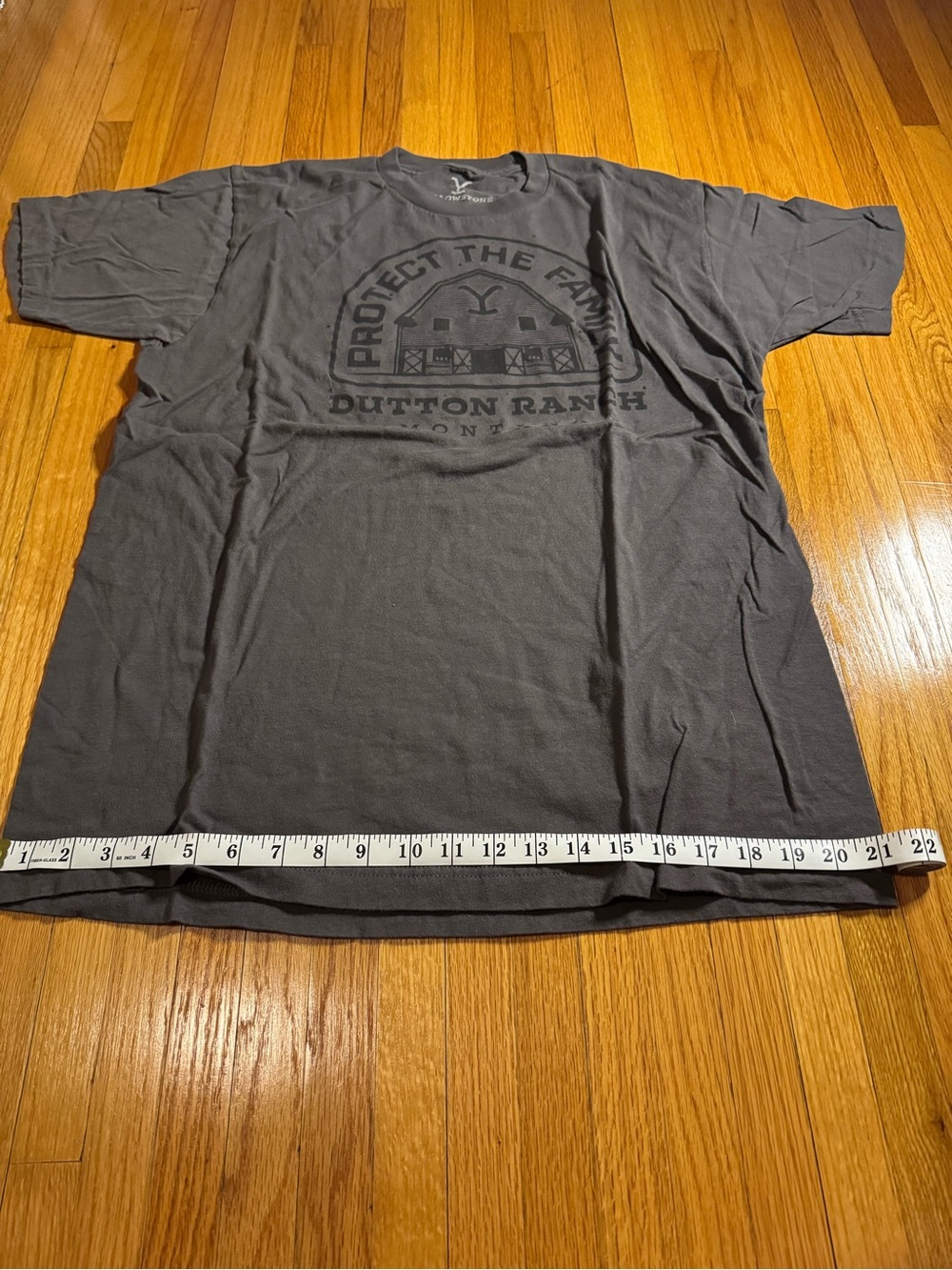 Yellowstone Dutton Ranch Graphic Tee Men’s Large - Picture 6 of 6